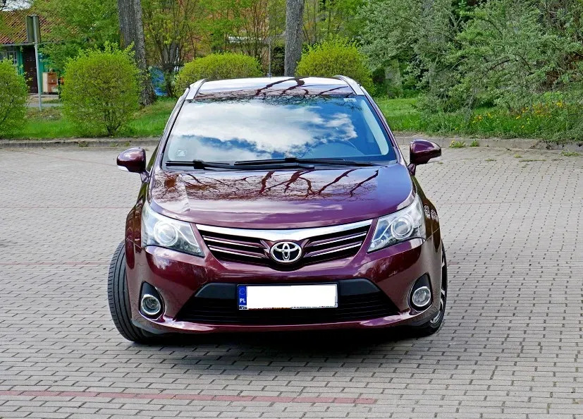 warmińsko-mazurskie Toyota Avensis cena 38900 przebieg: 187000, rok produkcji 2012 z Olsztyn